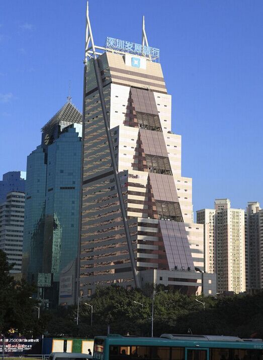 深圳發(fā)展銀行大廈24、28樓中央空調(diào)安裝工程